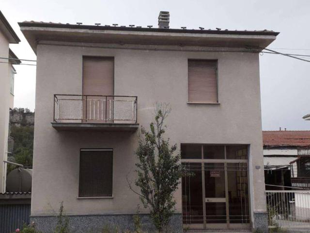 Villa Indipendente in vendita a Cengio, Liguria