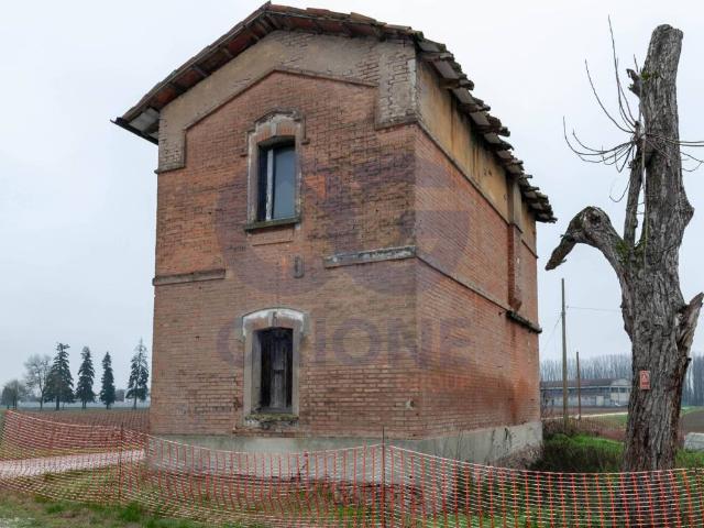 Villa Indipendente in vendita a Unione Terre d'Acqua, San Giovanni In Persiceto