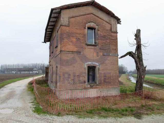 Villa Indipendente in vendita a Unione Terre d'Acqua, San Giovanni In Persiceto