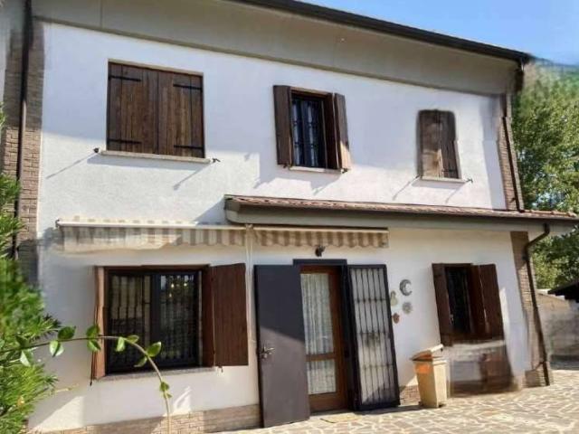 Villa Indipendente in vendita a Unione Alto Ferrarese, Cento