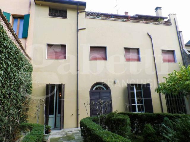Villa Indipendente in vendita a Unione Alto Ferrarese, Cento