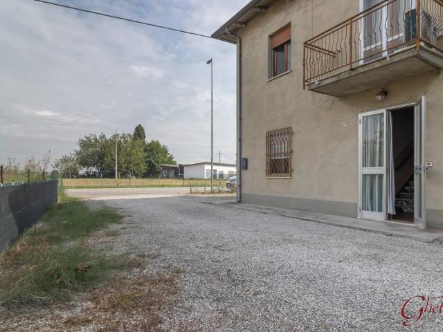 Villa Indipendente in vendita a Unione Alto Ferrarese, Cento