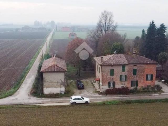 Villa Indipendente in vendita a Unione Alto Ferrarese, Cento