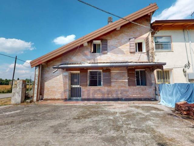 Villa Indipendente in vendita a Unione Alto Ferrarese, Cento