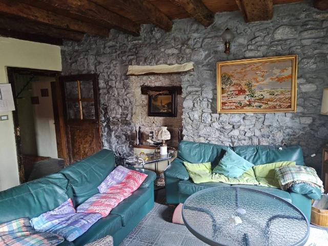 Villa Indipendente in vendita a Centro Valle Intelvi, Castiglione D'intelvi