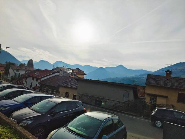 Villa Indipendente in vendita a Centro Valle Intelvi, Casasco D'intelvi