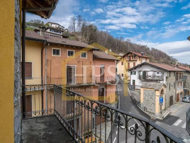 Villa Indipendente in vendita a Centro Valle Intelvi, Casasco Intelvi