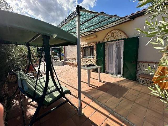 Villa Indipendente in vendita a Centuripe, Sicilia