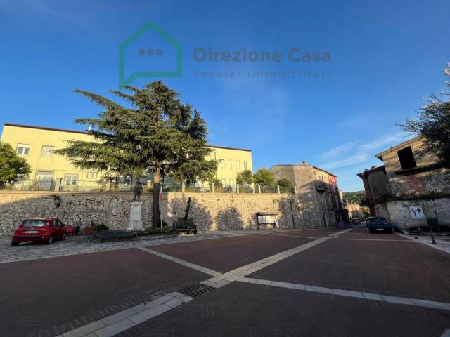Villa Indipendente in vendita a Ceppaloni, Campania