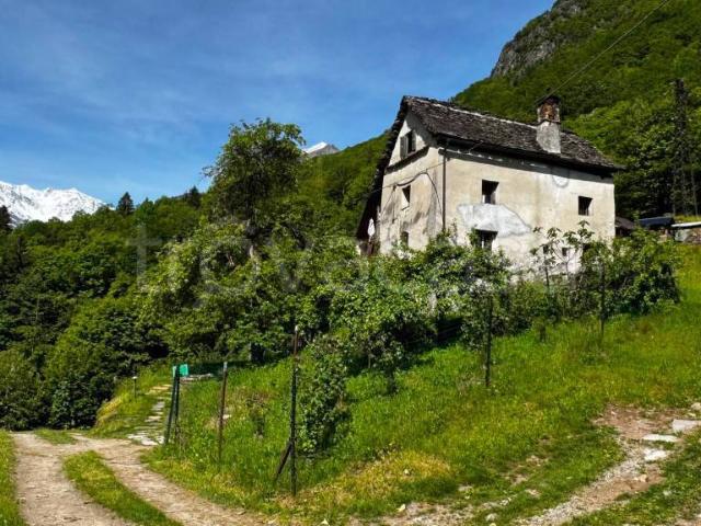 Villa Indipendente in vendita a Bannio Anzino, Piemonte