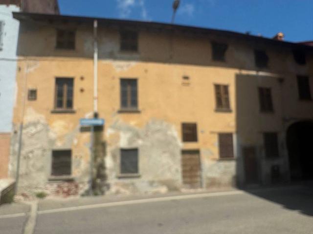 Villa Indipendente in vendita a Cerano, Novara