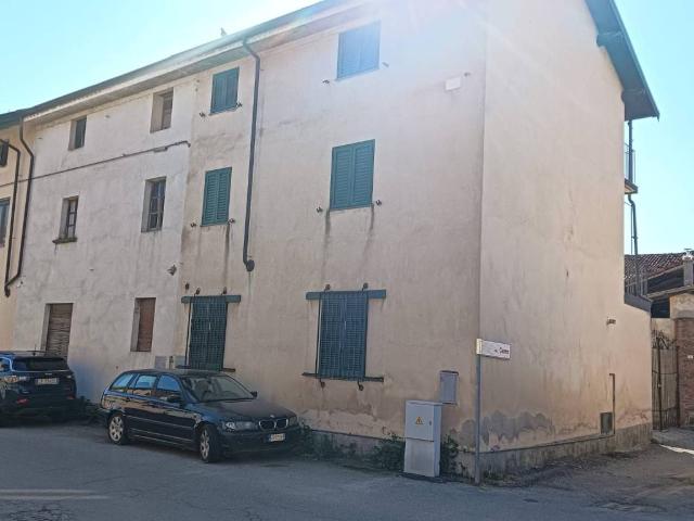 Villa Indipendente in vendita a Cerano, Novara