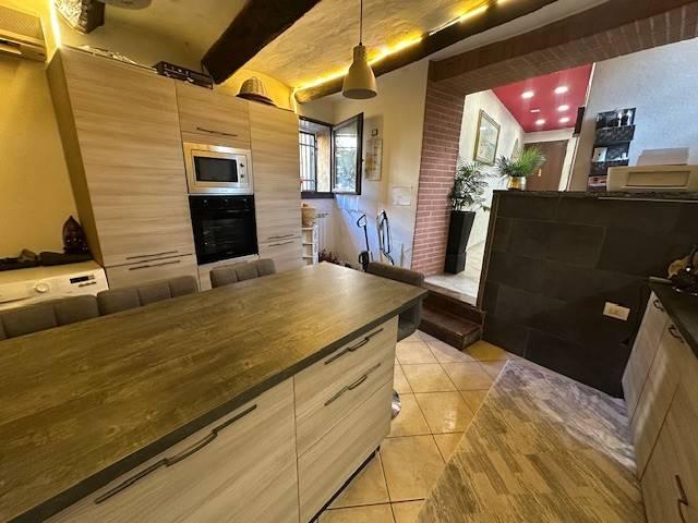 Villa Indipendente in vendita a Piemonte, Novara