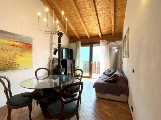 Villa Indipendente in vendita a Cercino, Lombardia