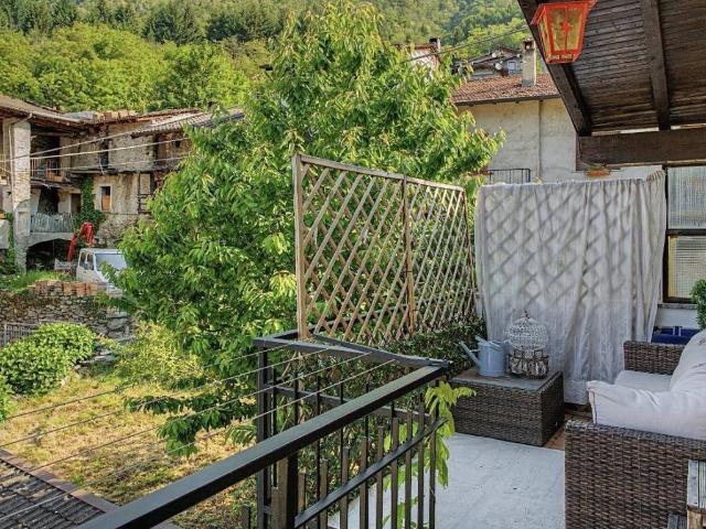 Villa Indipendente in vendita a Cercino, Lombardia