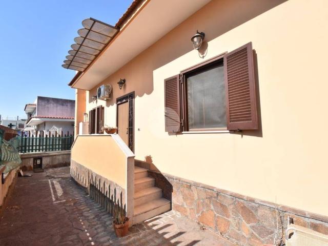 Villa Indipendente in vendita a Caravita, Cercola