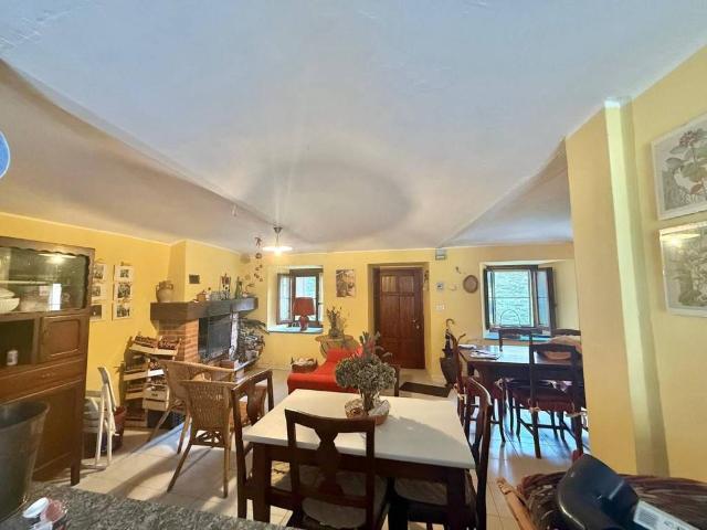 Villa Indipendente in vendita a Unione Montana di Comuni delle Valli di Lanzo, Ceronda e Casternone, Piemonte