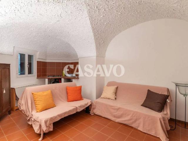 Villa Indipendente in vendita a Baiardo, Liguria
