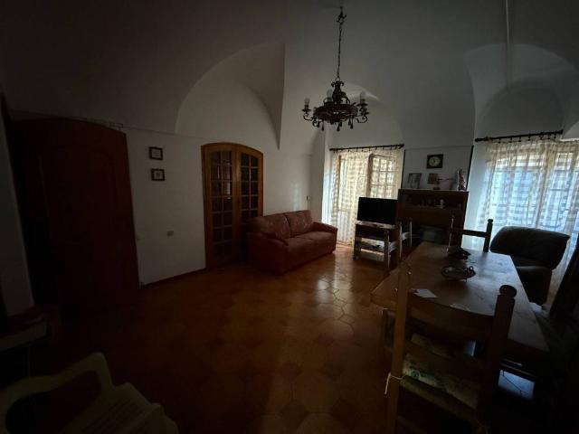 Villa Indipendente in vendita a Baiardo, Liguria