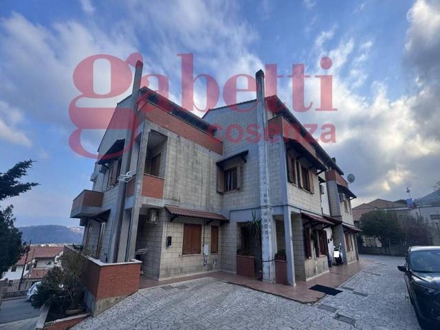 Villa Indipendente in vendita a Calabria, Cosenza
