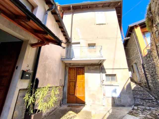 Villa Indipendente in vendita a Rovenna, Cernobbio