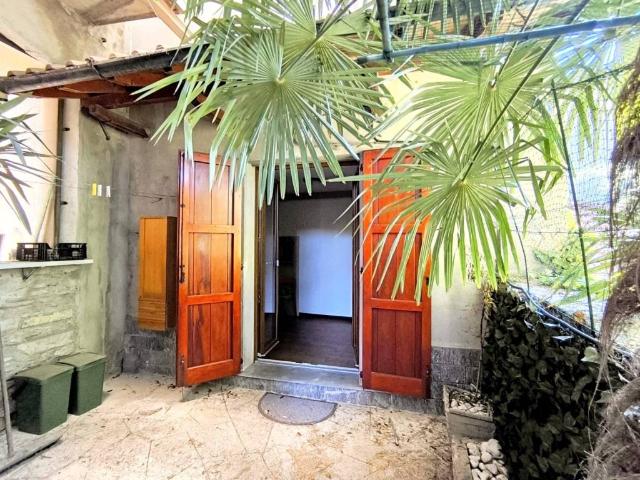 Villa Indipendente in vendita a Rovenna, Cernobbio