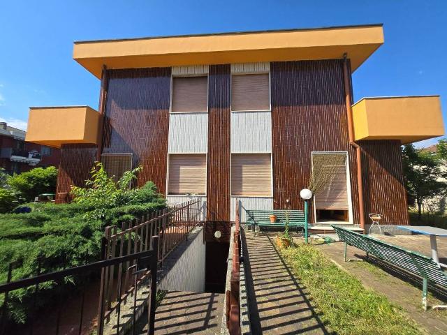 Villa Indipendente in vendita a Cernusco Sul Naviglio
