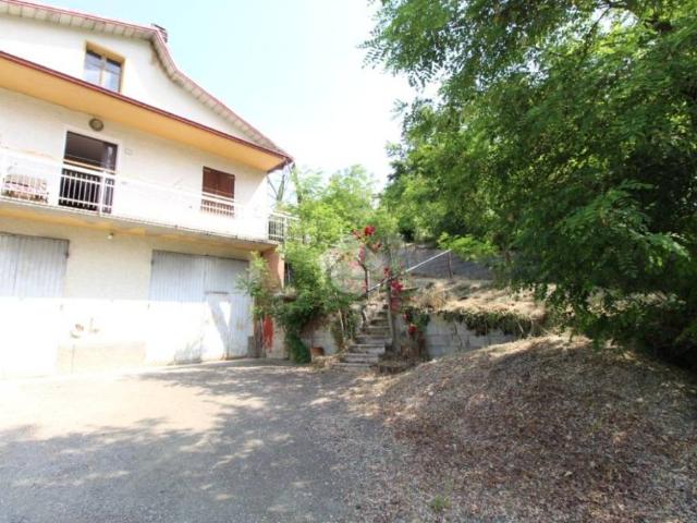 Villa Indipendente in vendita a Appennino Reggiano, Re