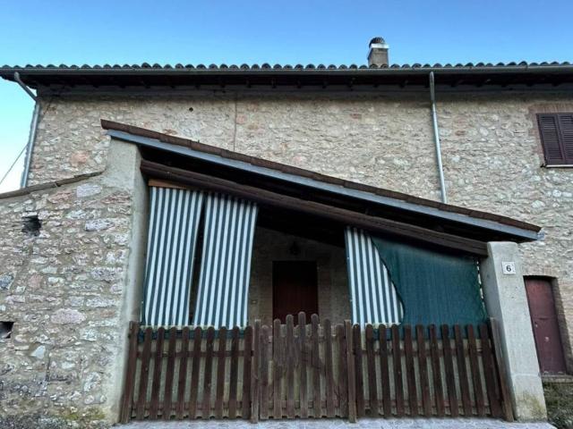 Villa Indipendente in vendita a Cerreto Di Spoleto, Umbria