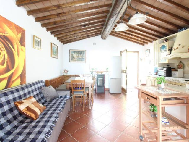 Villa Indipendente in vendita a Unione dei Comuni Circondario dell'Empolese Valdelsa, Cerreto Guidi