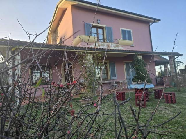 Villa Indipendente in vendita a Unione dei Comuni Circondario dell'Empolese Valdelsa, Cerreto Guidi