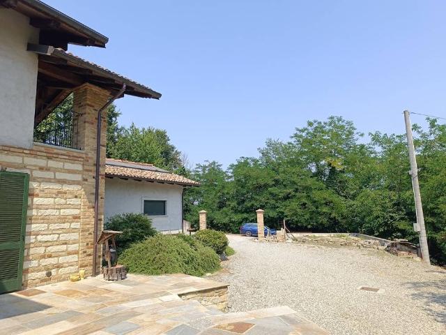 Villa Indipendente in vendita a Piemonte, Alessandria