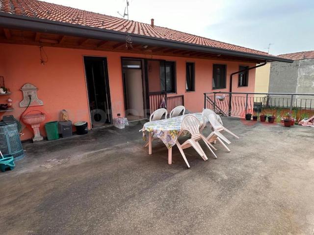 Villa Indipendente in vendita a Cerro Maggiore, Lombardia