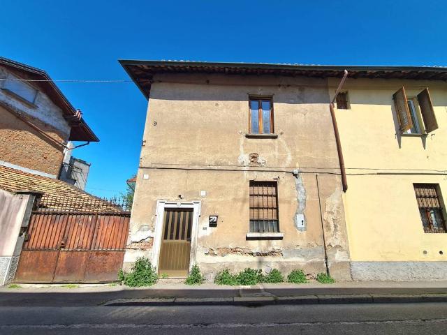 Villa Indipendente in vendita a Cerro Maggiore, Lombardia