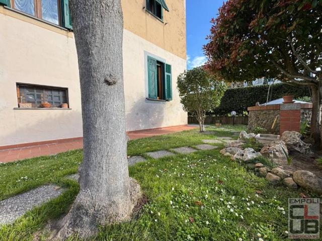 Villa Indipendente in vendita a Unione dei Comuni Circondario dell'Empolese Valdelsa, Lucardo