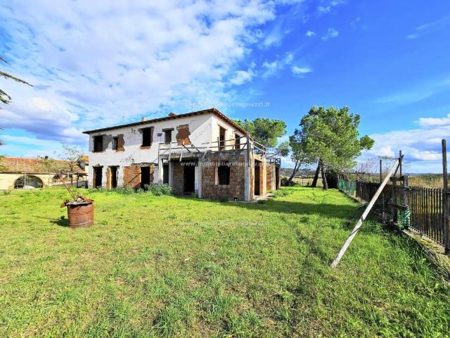 Villa Indipendente in vendita a Unione dei Comuni Circondario dell'Empolese Valdelsa, Lucardo