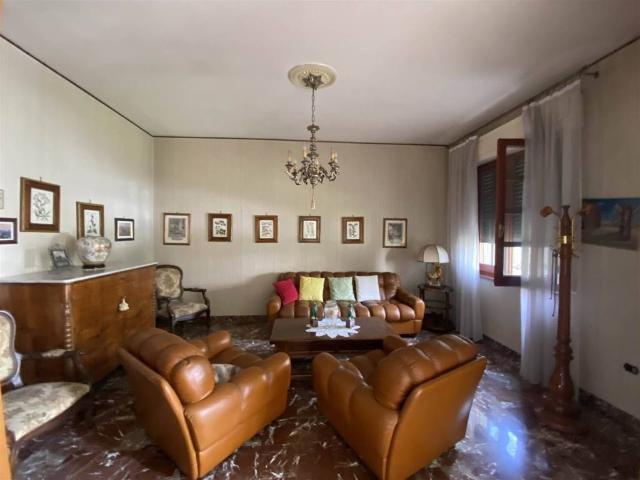 Villa Indipendente in vendita a Unione dei Comuni Circondario dell'Empolese Valdelsa, Lucardo