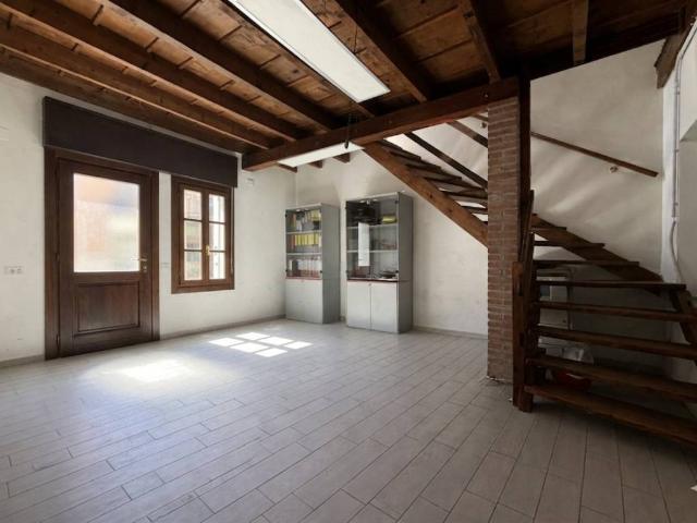 Villa Indipendente in vendita a Torre del Mangano, Certosa Di Pavia
