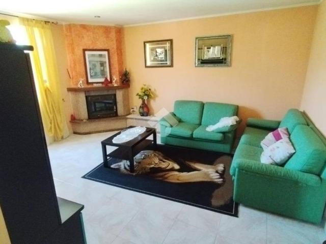 Villa Indipendente in vendita a Cervaro, Lazio