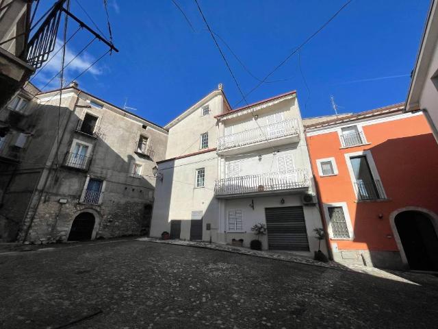 Villa Indipendente in vendita a Cervaro, Lazio