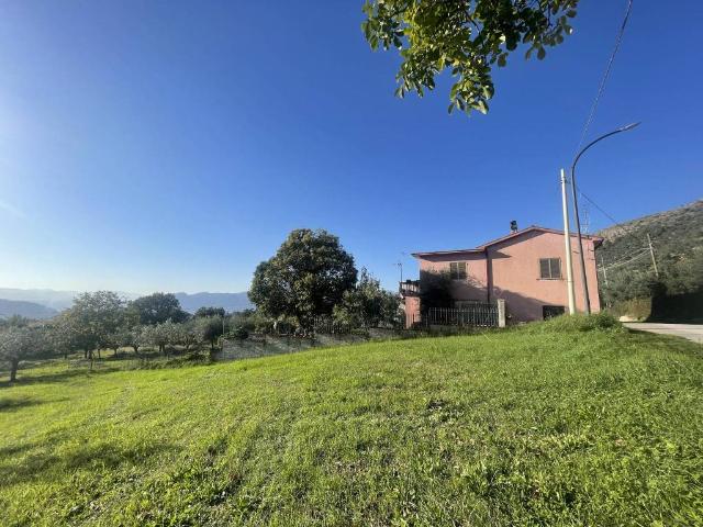 Villa Indipendente in vendita a Cervaro, Lazio