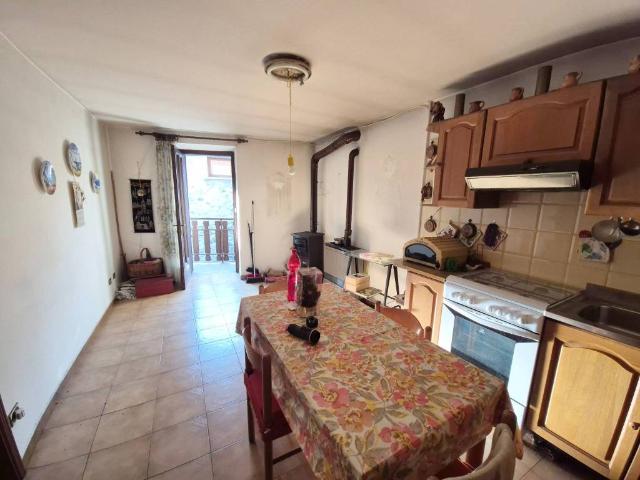Villa Indipendente in vendita a Comunità montana della valle Camonica, Cerveno