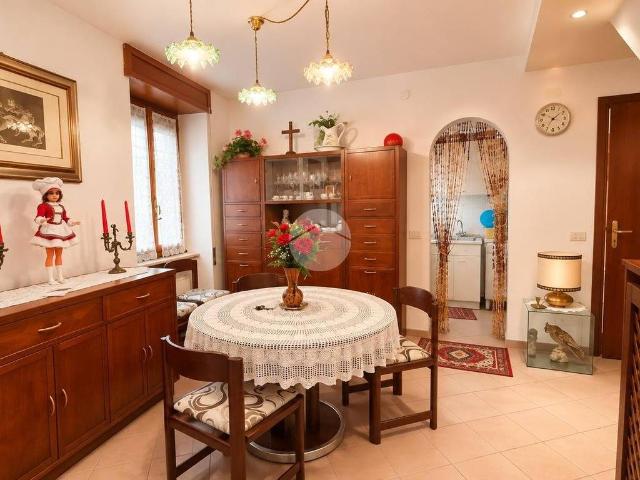 Villa Indipendente in vendita a Comunità montana della valle Camonica, Cerveno