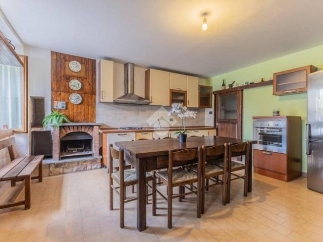 Villa Indipendente in vendita a Sasso, Roma Capitale