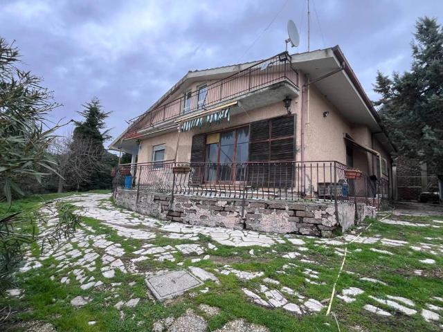 Villa Indipendente in vendita a Roma Capitale, Lazio