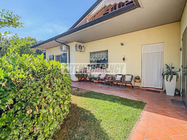 Villa Indipendente in vendita a Castiglione di Cervia, Cervia