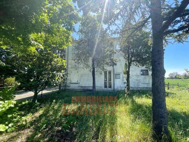 Villa Indipendente in vendita a Castiglione di Cervia, Cervia