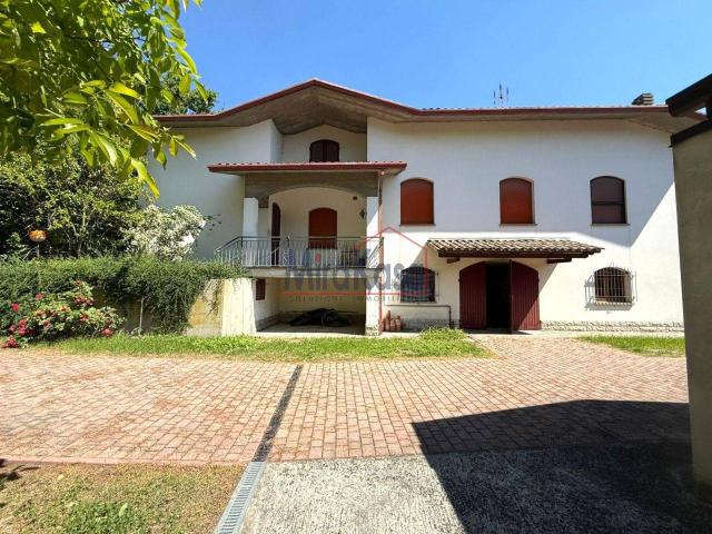Villa Indipendente in vendita a Ravenna, Reggio Emilia