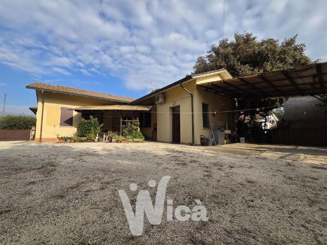 Villa Indipendente in vendita a Savio, Cervia