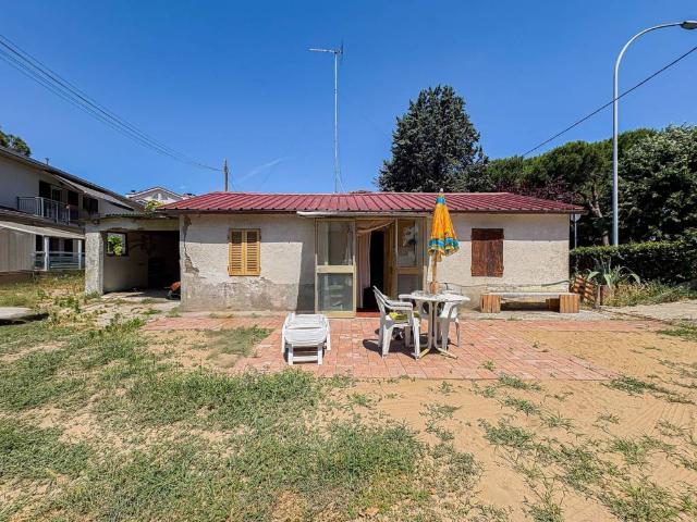 Villa Indipendente in vendita a Cervia, Reggio Emilia